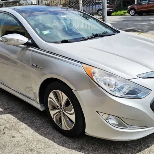 IlB9rLdW8te3r-NumAs2nep1sFA 2015 Hyundai SONATA Hybrid Limited