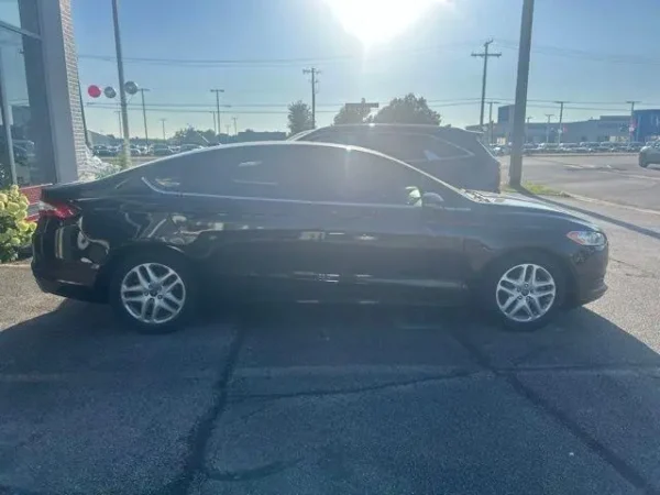 ZRcn97h1u-oOfYmfdwDVBVjxUfg 2016 Ford Fusion SE