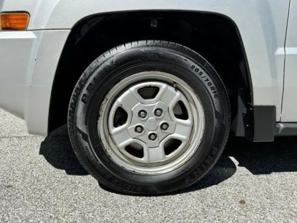 hm09NWGks3h5vfXqOjhQT8agdXI 2008 Jeep Patriot Sport