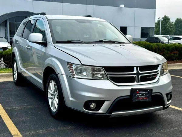 pn51qoI_o54lcxYGtjiBvLbe_1k 2013 Dodge Journey SXT